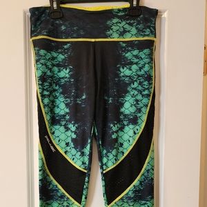 NWOT Pelagic Mahi Dorado Leggings